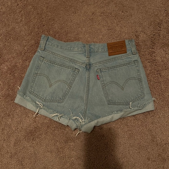 Levi’s Denim High Waisted Shorts - Picture 1 of 3